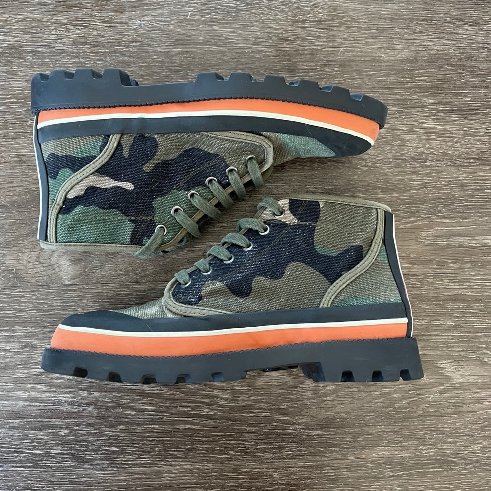 Valentino sneakers 39